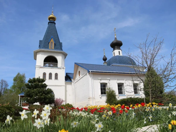Никольский храм
